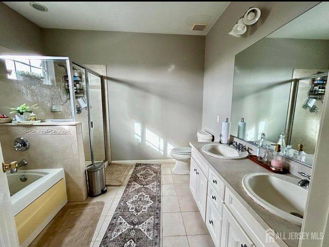 22 Tory Jack Terrace 22, South Bound Brook, NJ 08880