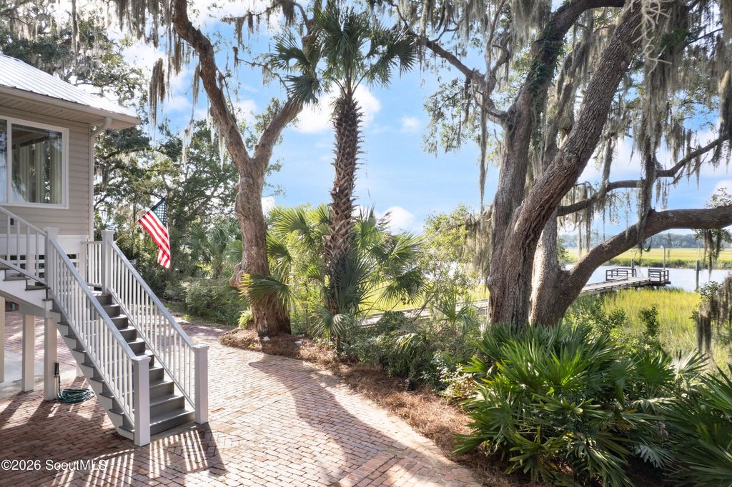 2486 Mission Drive SE, Darien, GA 31305