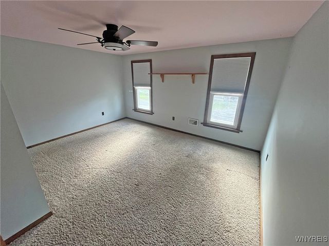 6067 East Avenue, Newfane, NY 14108