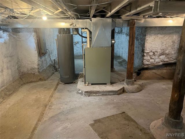 6067 East Avenue, Newfane, NY 14108