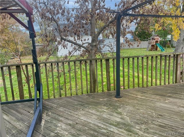 6067 East Avenue, Newfane, NY 14108