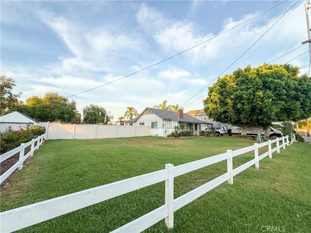 3479 Hoover Street, Riverside, CA 92504