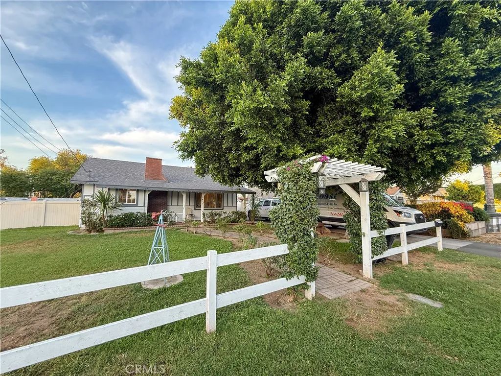 3479 Hoover Street, Riverside, CA 92504