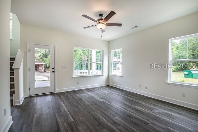 252 Weathersby St, Ridgeland, SC 29936