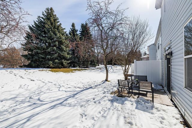 16365 Javari Court, Lakeville, MN 55044