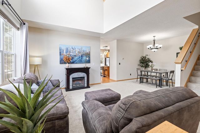 16365 Javari Court, Lakeville, MN 55044