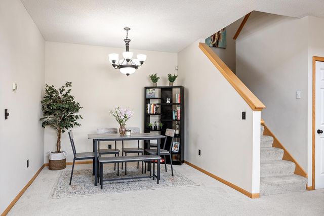 16365 Javari Court, Lakeville, MN 55044