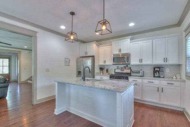 1422A Huffine St, Nashville, TN 37216