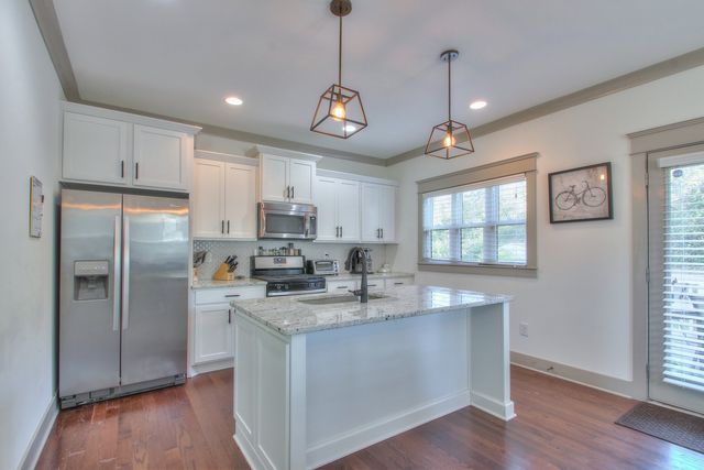 1422A Huffine St, Nashville, TN 37216