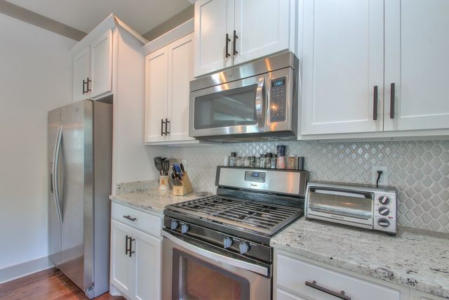 1422A Huffine St, Nashville, TN 37216