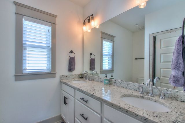 1422A Huffine St, Nashville, TN 37216