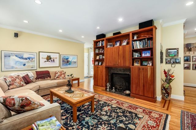 12 Wallis Dr 12, Wenham, MA 01984