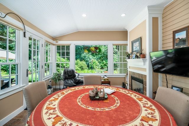 12 Wallis Dr 12, Wenham, MA 01984