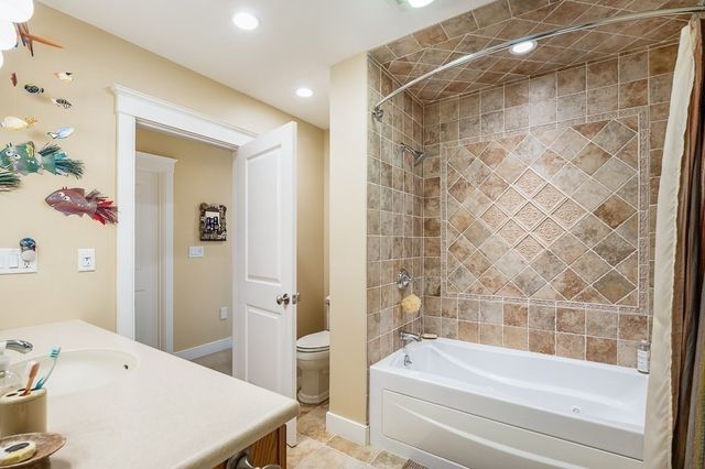 12 Wallis Dr 12, Wenham, MA 01984