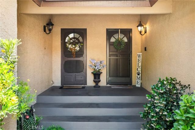 22914 Banyan Pl 201, Saugus, CA 91390