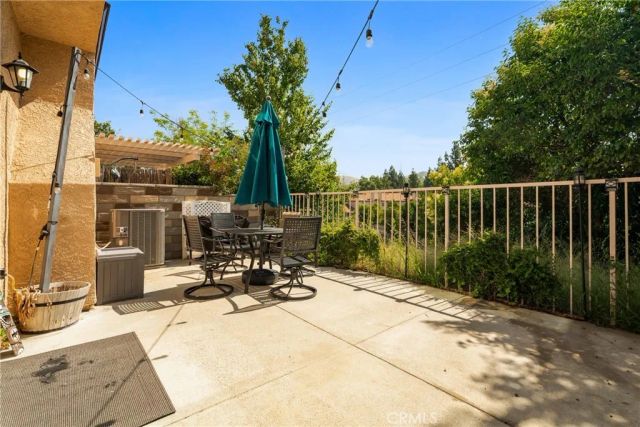 22914 Banyan Pl 201, Saugus, CA 91390