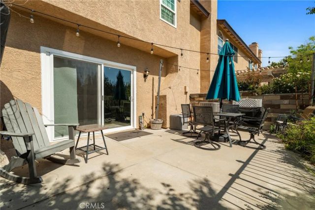 22914 Banyan Pl 201, Saugus, CA 91390