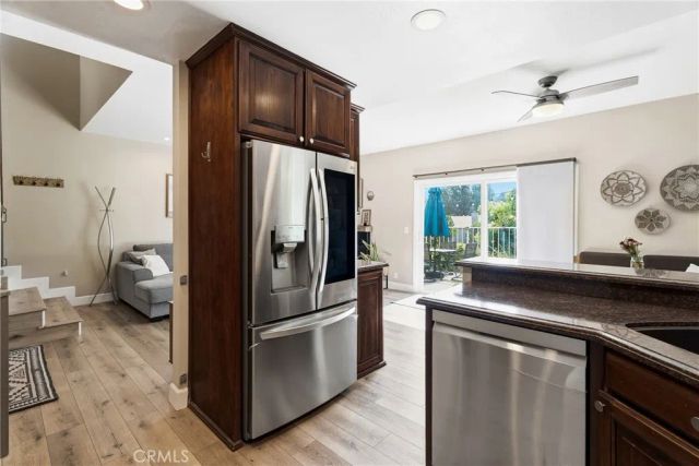 22914 Banyan Pl 201, Saugus, CA 91390