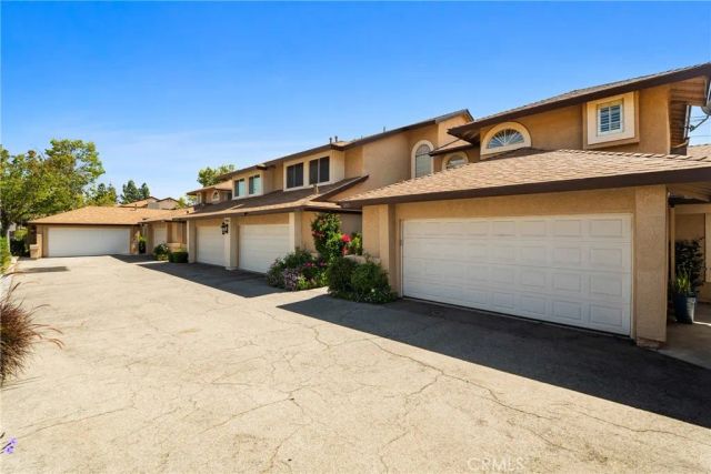 22914 Banyan Pl 201, Saugus, CA 91390