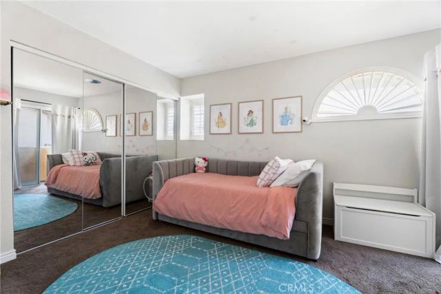 22914 Banyan Pl 201, Saugus, CA 91390