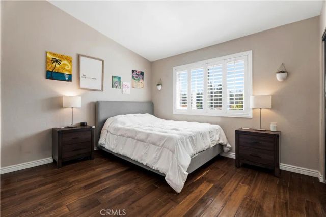 22914 Banyan Pl 201, Saugus, CA 91390