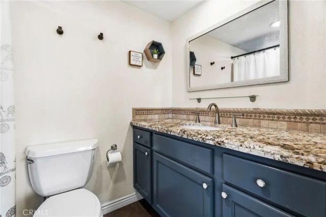22914 Banyan Pl 201, Saugus, CA 91390