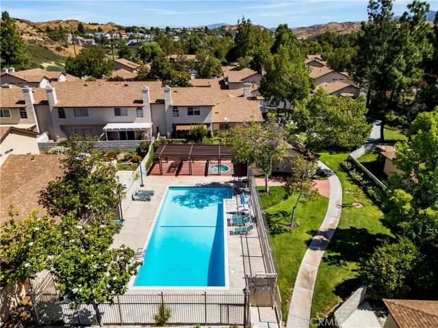 22914 Banyan Pl 201, Saugus, CA 91390