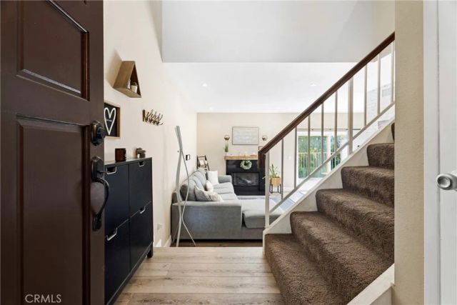 22914 Banyan Pl 201, Saugus, CA 91390