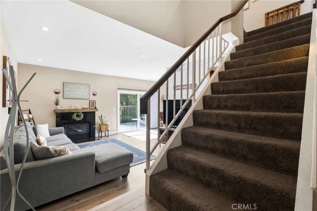 22914 Banyan Pl 201, Saugus, CA 91390