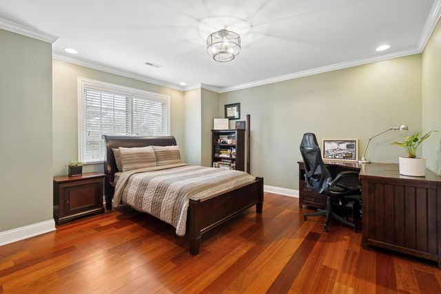 3534 Thornwood Avenue, Wilmette, IL 60091