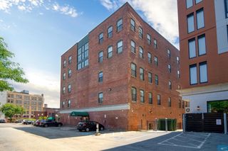 170 Oxford St 403, Lynn, MA 01901
