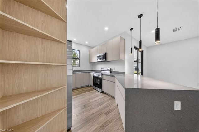 469 Woodman DR, Lehigh Acres, FL 33972