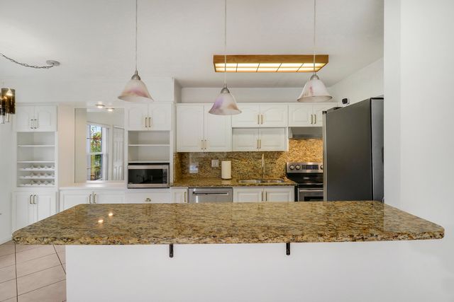 964 NW Spruce Ridge Drive D1, Stuart, FL 34994