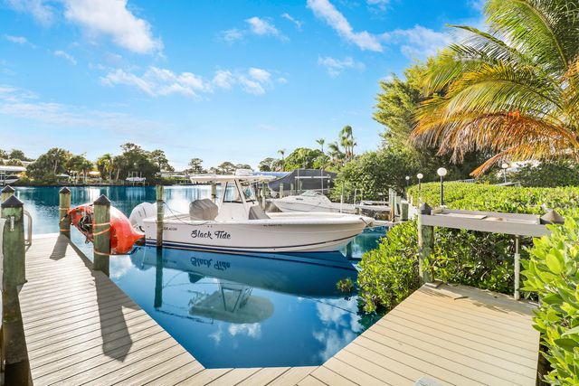 964 NW Spruce Ridge Drive D1, Stuart, FL 34994