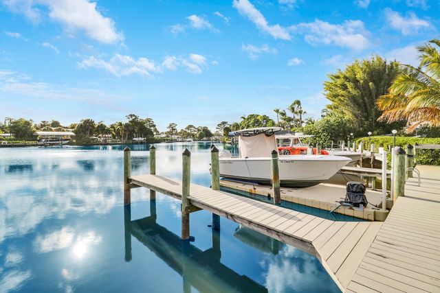 964 NW Spruce Ridge Drive D1, Stuart, FL 34994