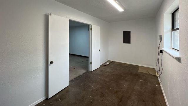 12510 Maple Ridge Road, Oklahoma City, OK 73120
