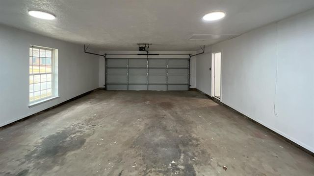 12510 Maple Ridge Road, Oklahoma City, OK 73120