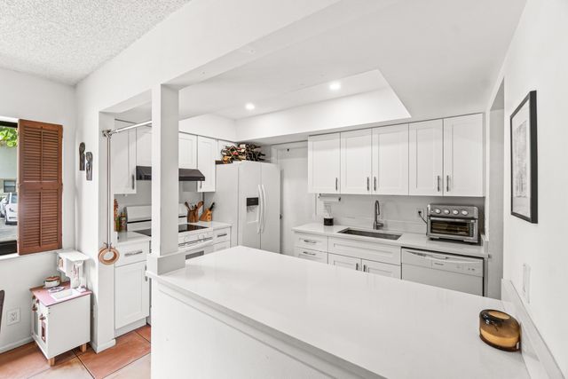 7200 NW 2nd Avenue 1350, Boca Raton, FL 33487