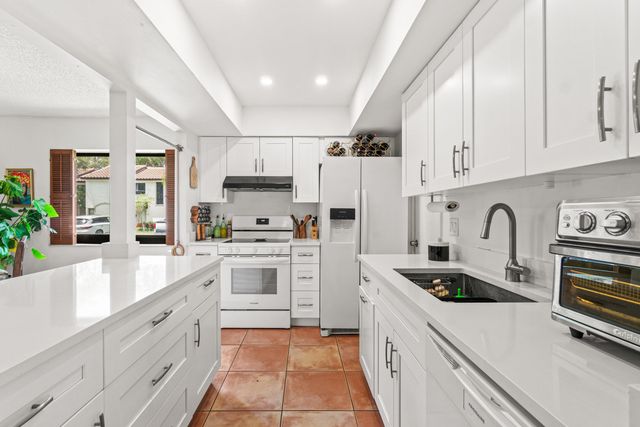 7200 NW 2nd Avenue 1350, Boca Raton, FL 33487