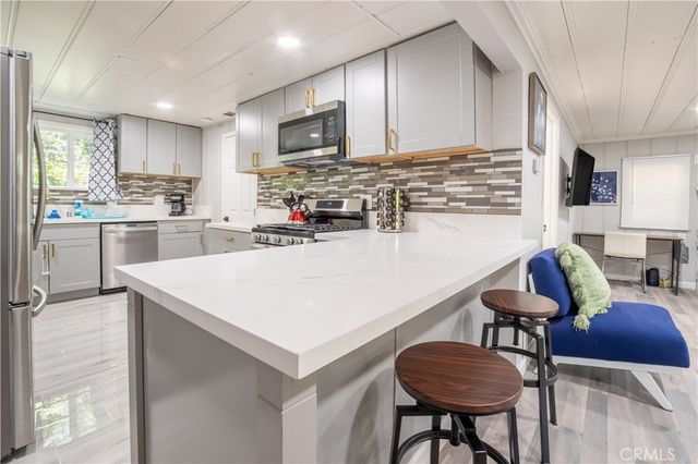 23777 Pioneer Camp Road, Crestline, CA 92325