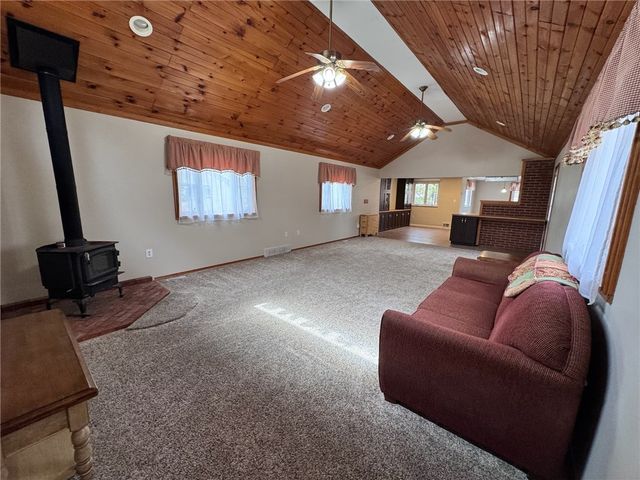1418 Lakeside Dr, Shaler, PA 15101