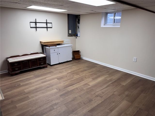 1418 Lakeside Dr, Shaler, PA 15101