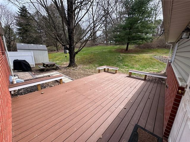 1418 Lakeside Dr, Shaler, PA 15101