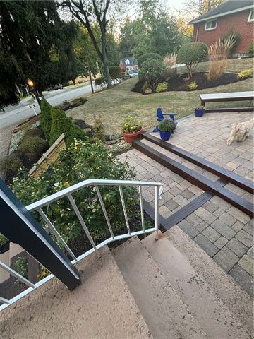 1418 Lakeside Dr, Shaler, PA 15101