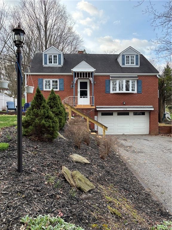 1418 Lakeside Dr, Shaler, PA 15101