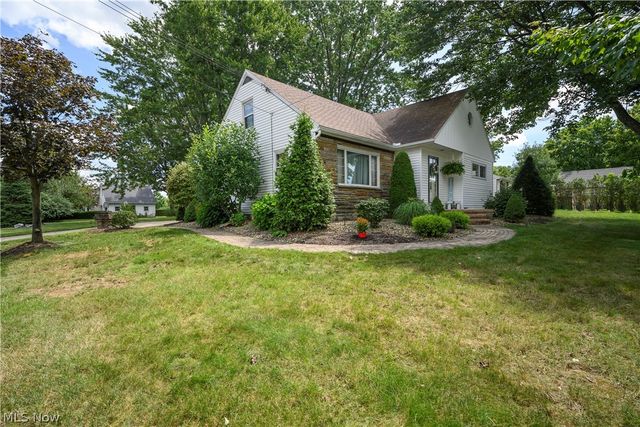 189 36th Street SW, Barberton, OH 44203