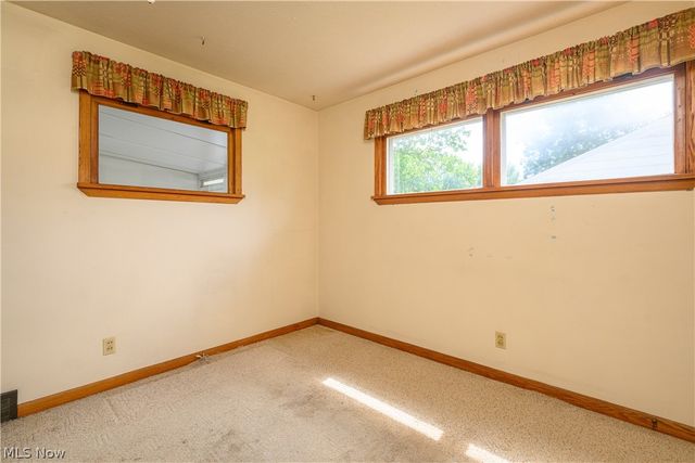 189 36th Street SW, Barberton, OH 44203