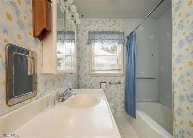 189 36th Street SW, Barberton, OH 44203