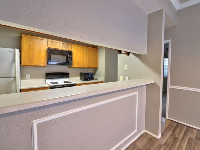 9203 Danforth Way, Houston, TX 77083