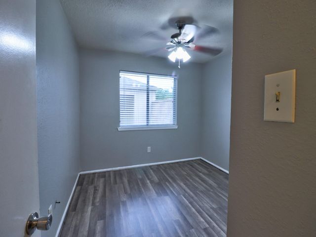 9203 Danforth Way, Houston, TX 77083